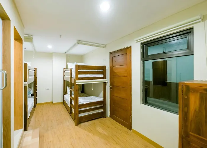 Hostel Caroline Canggu